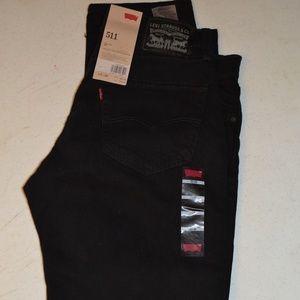 Brand New Levi Jeans 32x30